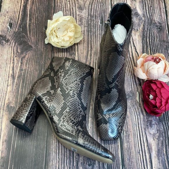 Marc Fisher Shoes - Marc Fisher Snakeskin Embossed Block Heel Bootie 9M